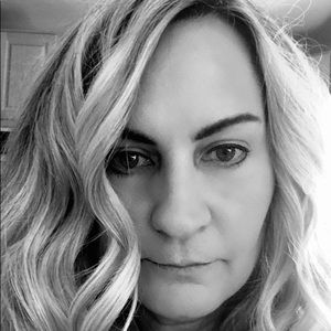 Meet your Posher, Shelly